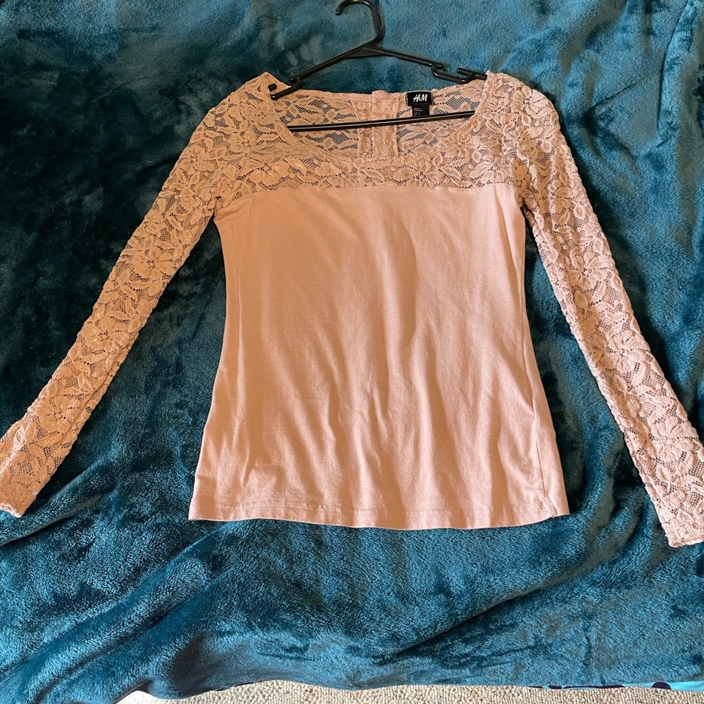 H&M lace detailing pink long sleeve